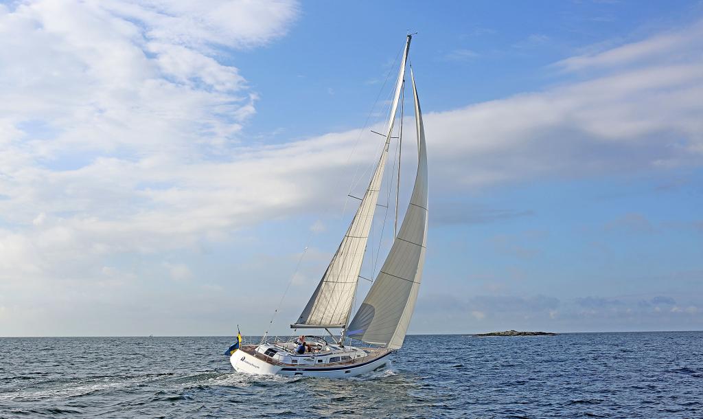 161021100839-HR44sailing1816MRassy