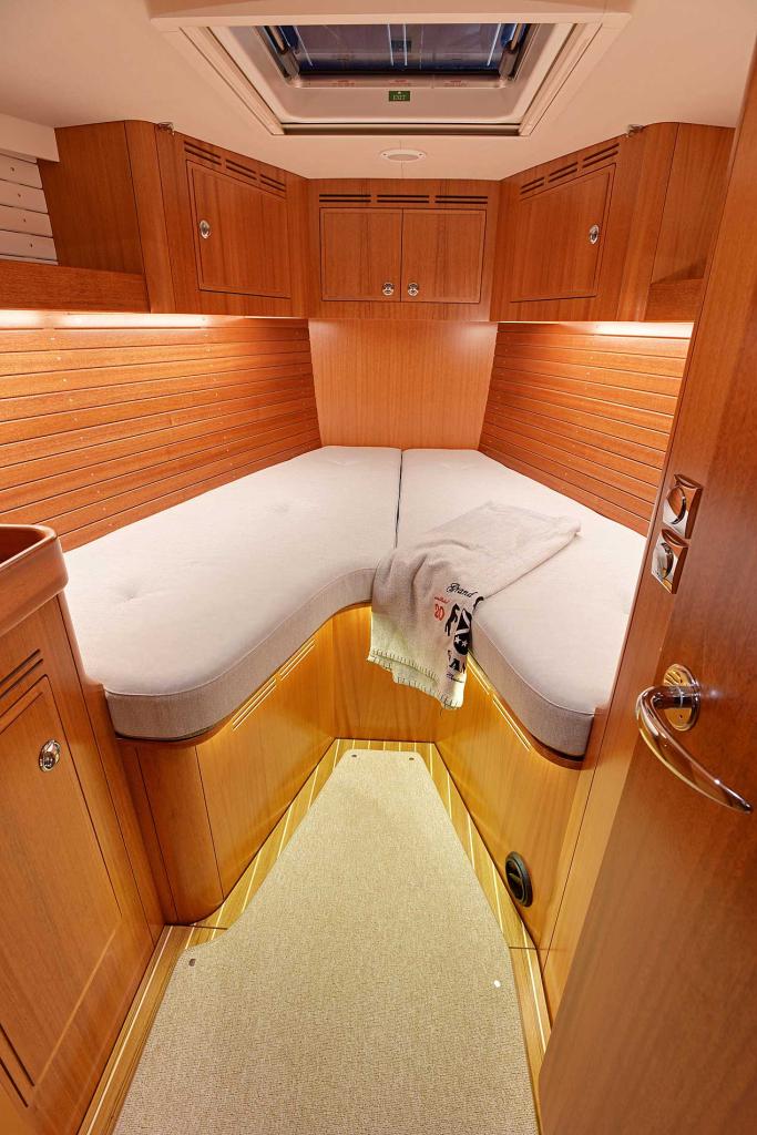 170102072748-HR44vcabin1592RTomlinson