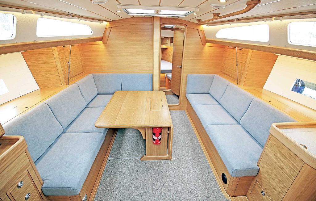 200706070857-HR40C-Saloon-standard-oak1563MRassy