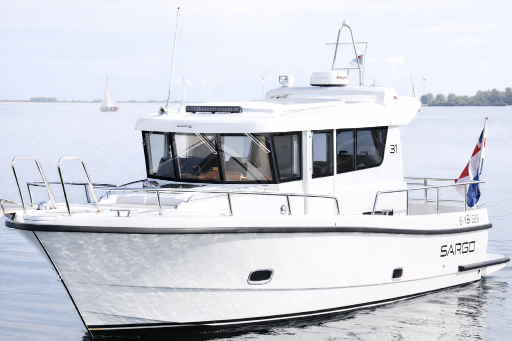 sargo-31-aft-exterior-overview.jpg