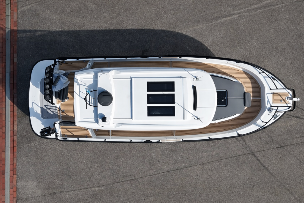 sargo-31-aft-layout-top-view.jpg