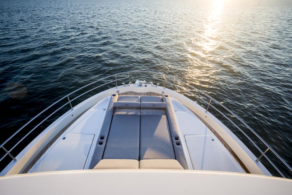 GRAND TRAWLER 63 - IMAGE - EXTERIOR