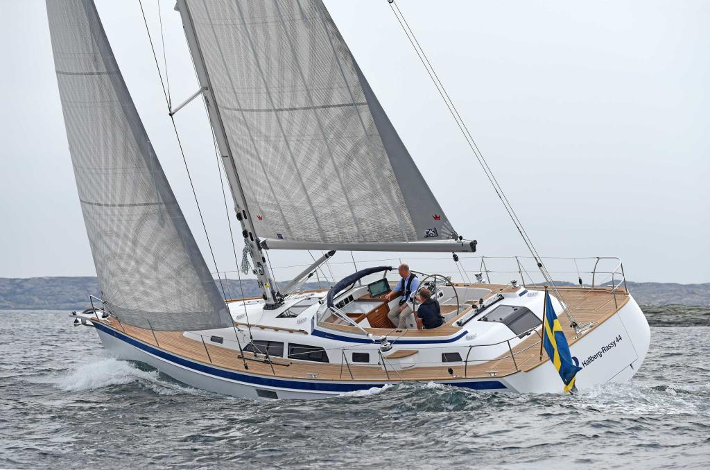 HR44sailing0866RTomlinson