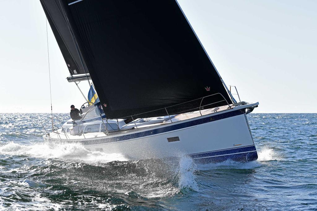HR50sailing365RTomlinson.jpg