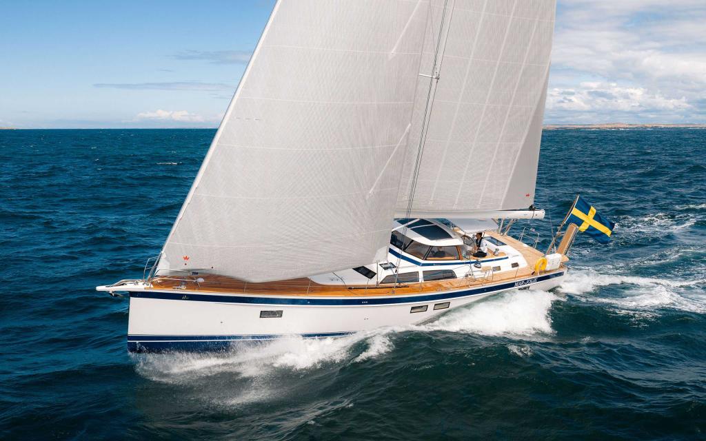 Hallberg-Rassy57sailing4405ABylund.jpg
