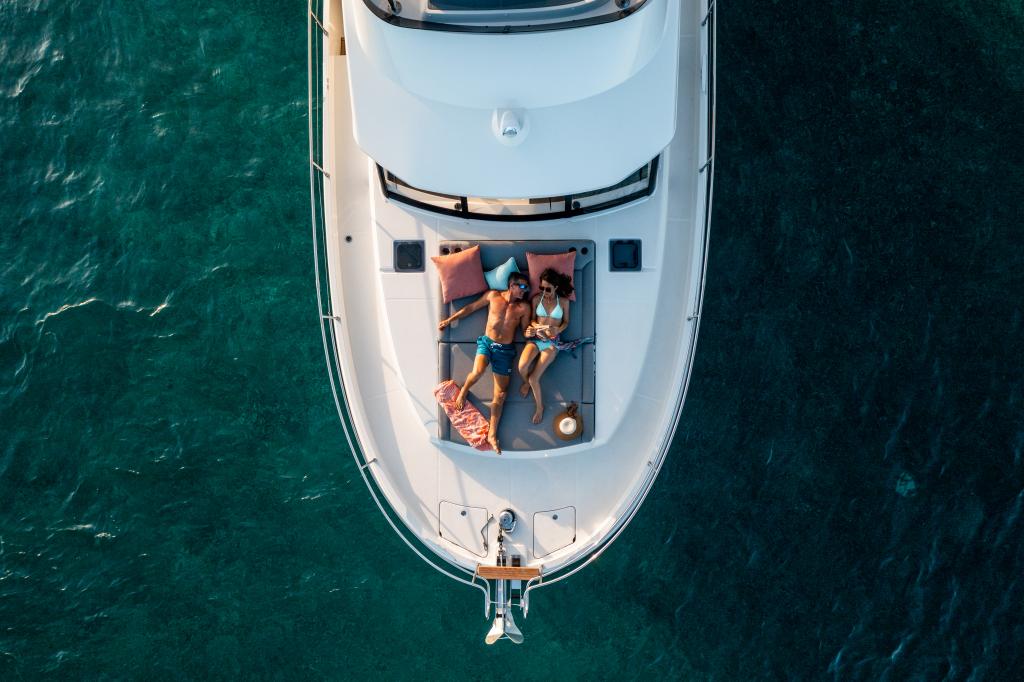 SWIFT TRAWLER 48_IMAGE_EXTERIOR_LIFESTYLE (62).jpeg