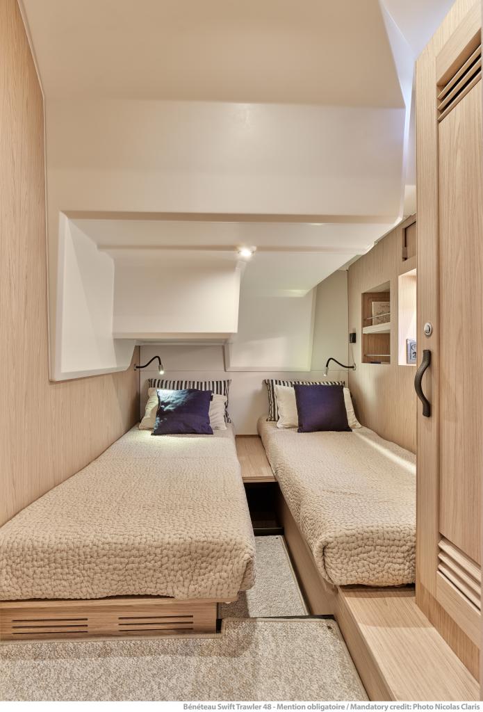 SWIFT_TRAWLER_48_IMAGE_INTERIOR (2).jpg