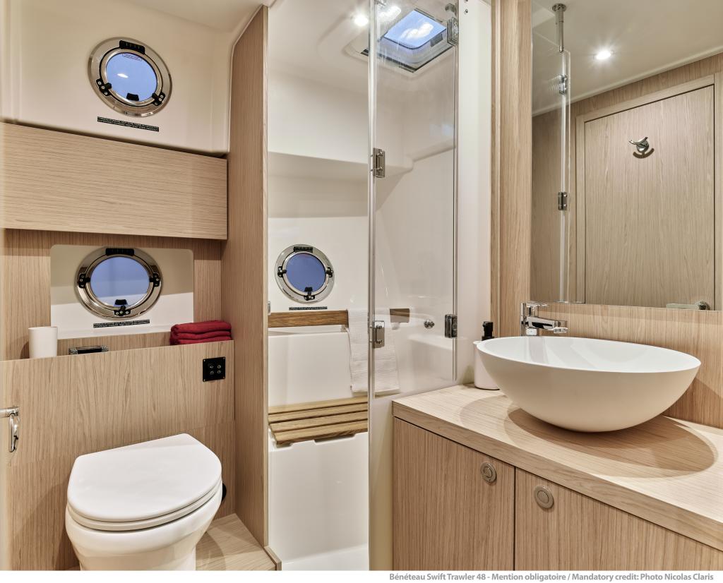 SWIFT_TRAWLER_48_IMAGE_INTERIOR (25).jpg