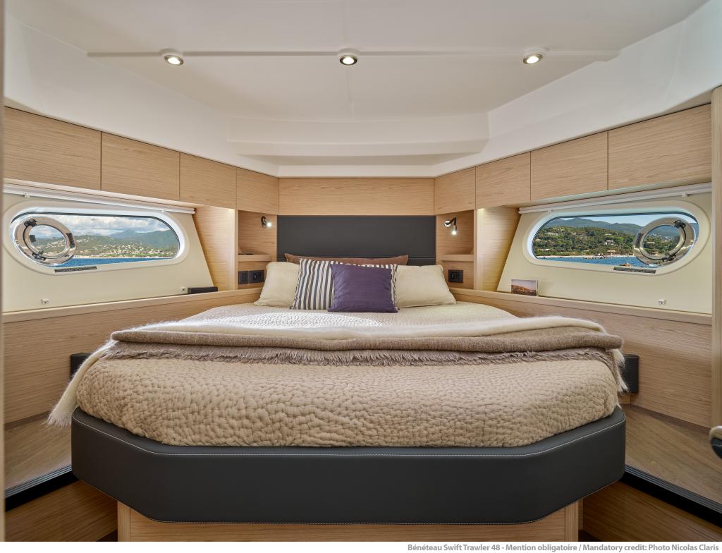 SWIFT_TRAWLER_48_IMAGE_INTERIOR.jpg