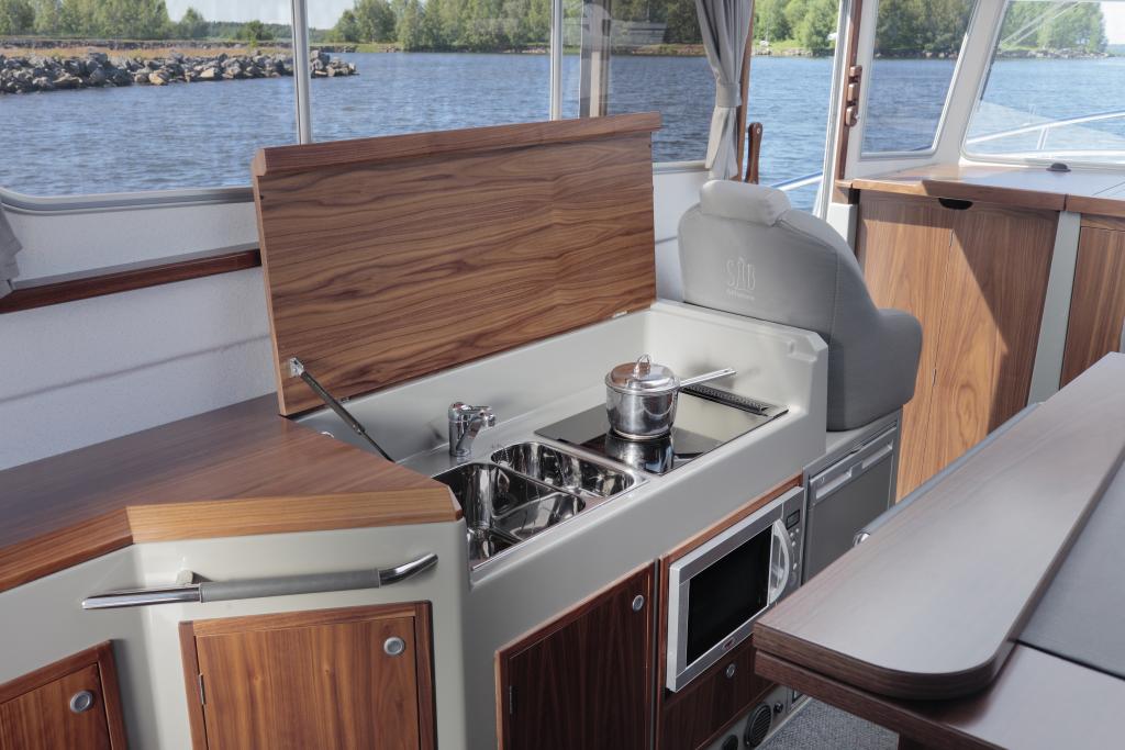 sargo-36-explorer-galley-kitchen-interior.jpg