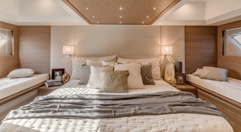 gran-turismo-50-owners-cabin-master-bed.jpg