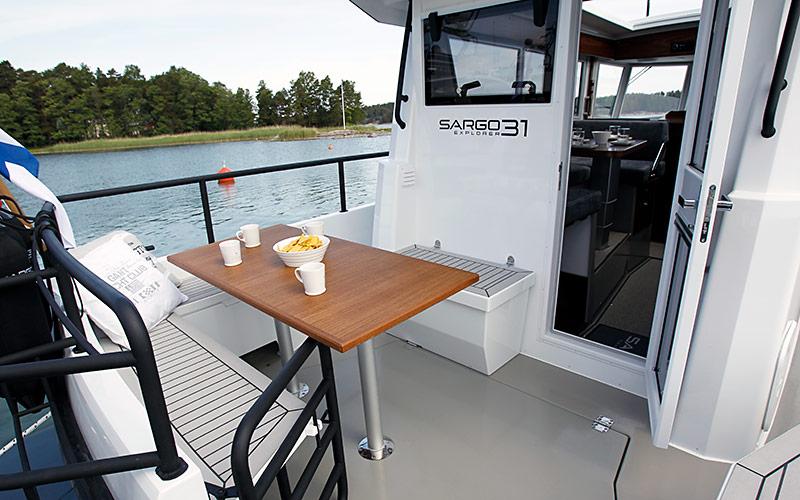 sargo-31-aft-view.jpg
