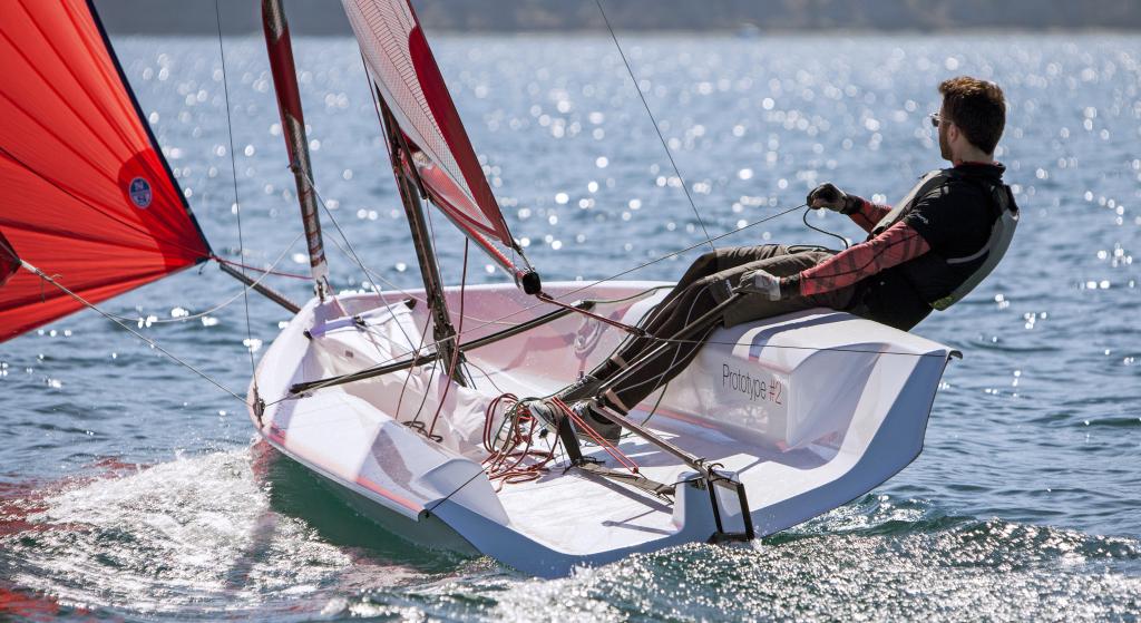 first-14se-exterior-sailing-prototype.jpg