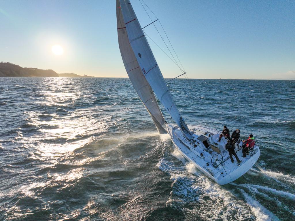 beneteau-first-36-sailing-cockpit.jpg