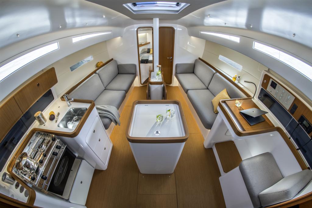 first_36_image_interior_saloon_daylight.jpg