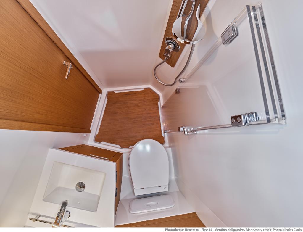 first-44-interior-bathroom-head.jpg