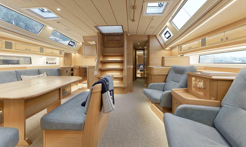 hallberg-rassy-69-saloon-daylight-wide.jpg