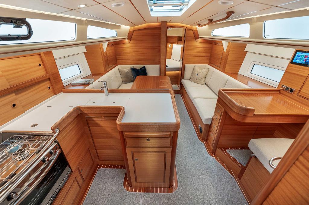 hallberg-rassy-370-saloon-overview-forward.jpg
