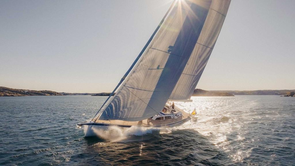 hallberg-rassy-69-sailing-sunlight-bow-view.jpg
