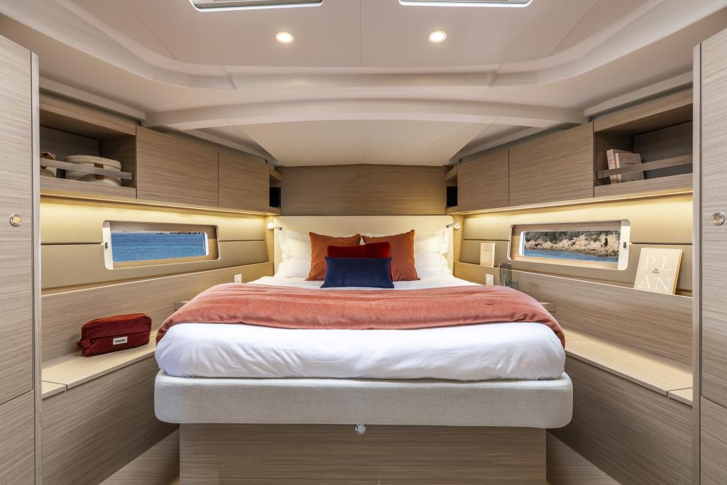 beneteau-oceanis-52-owners-cabin-forward-double-bed.jpg