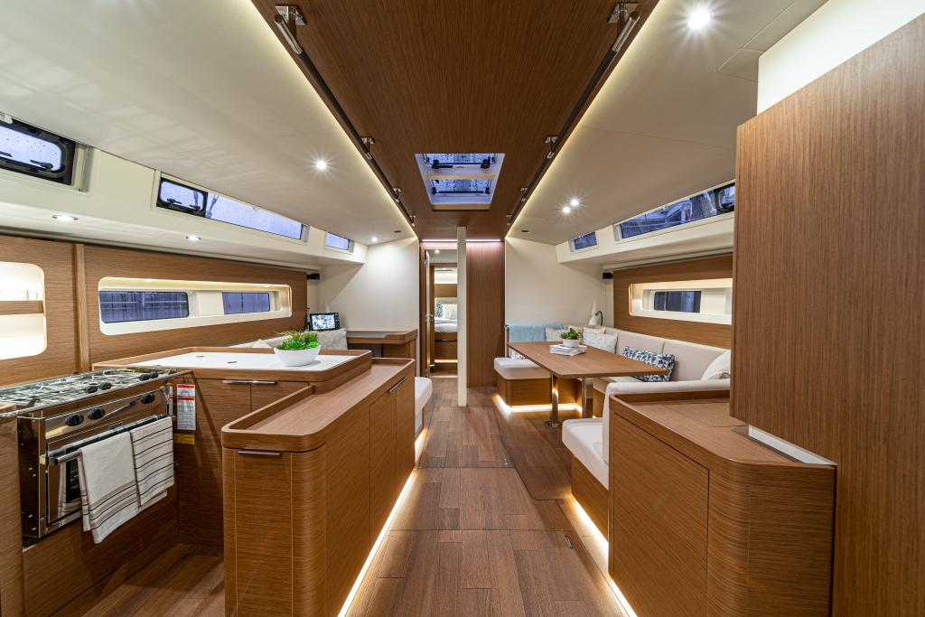 beneteau-oceanis-yacht-54_interior_salon_overview_warm-wood_v01.jpg