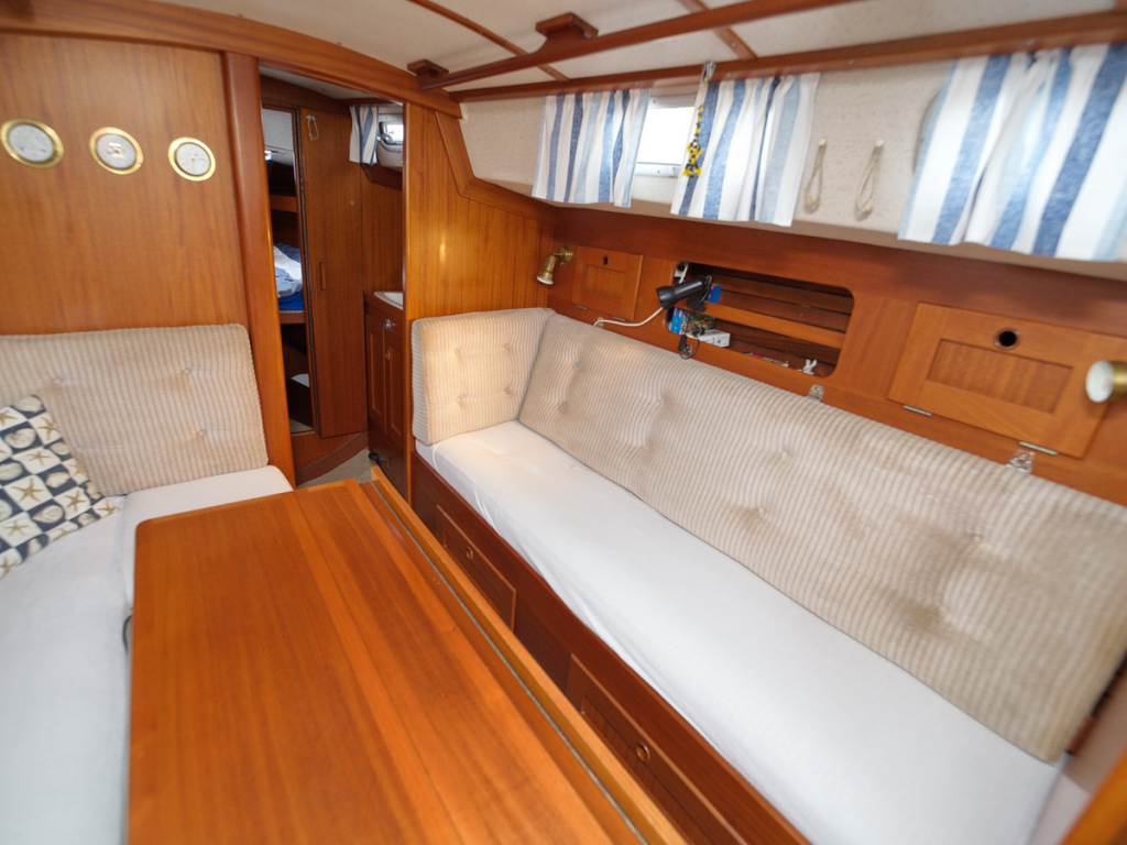 Hallberg-Rassy 29