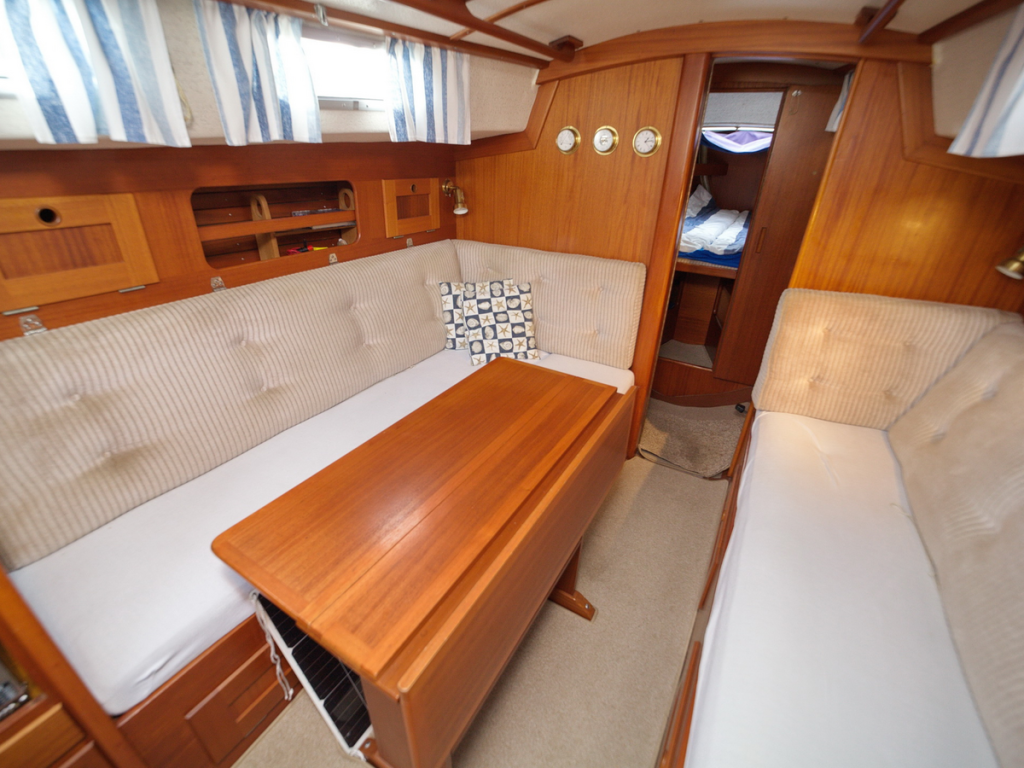Hallberg-Rassy 29