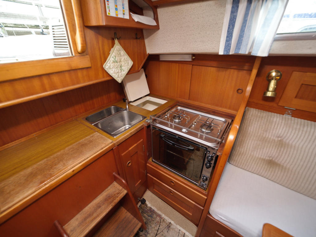 Hallberg-Rassy 29