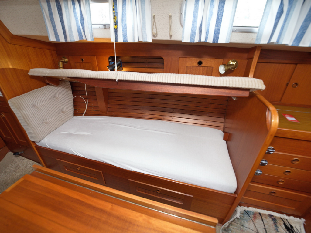 Hallberg-Rassy 29