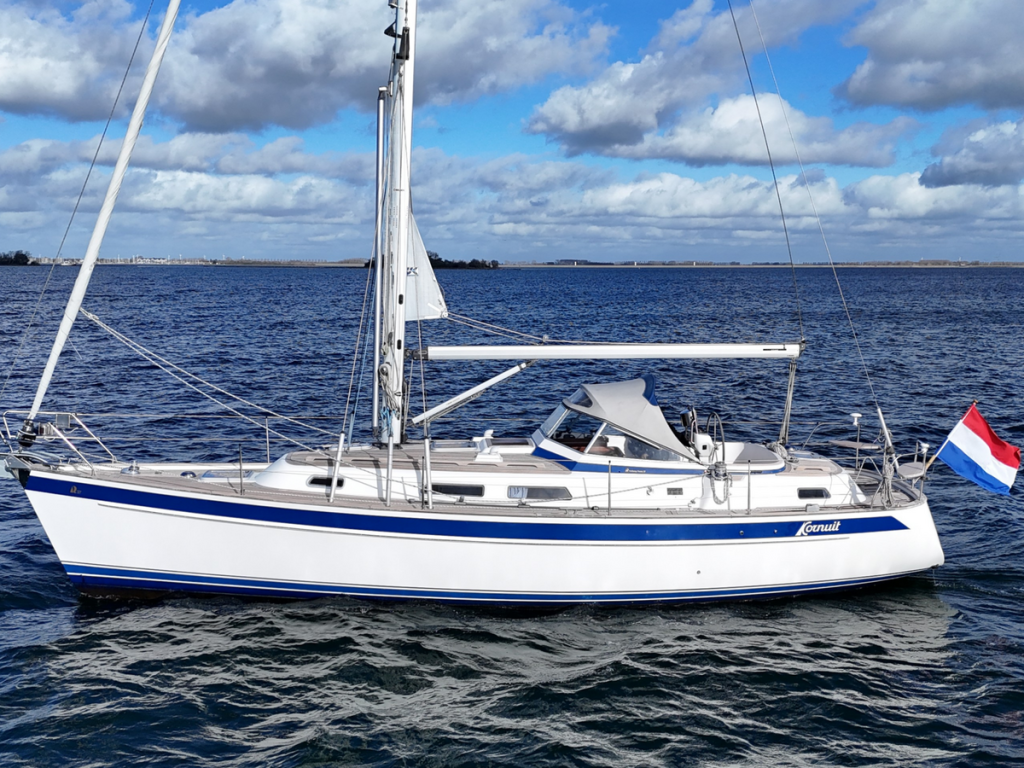 Hallberg-Rassy 37