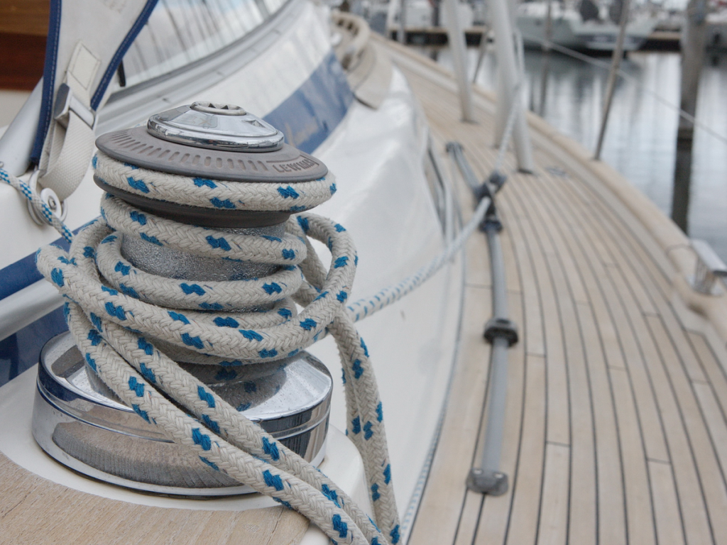 Hallberg-Rassy 37