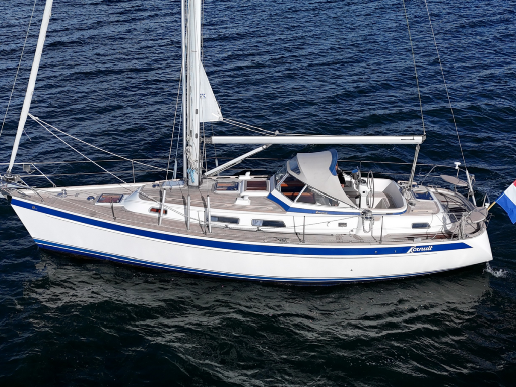 Hallberg-Rassy 37