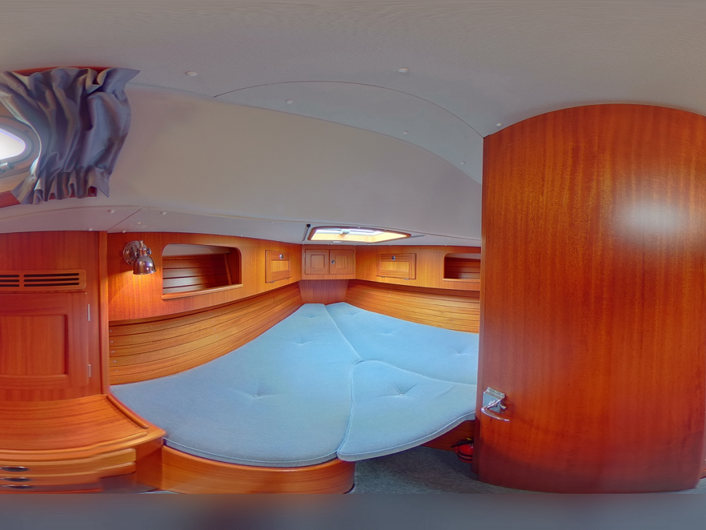 Hallberg-Rassy 37