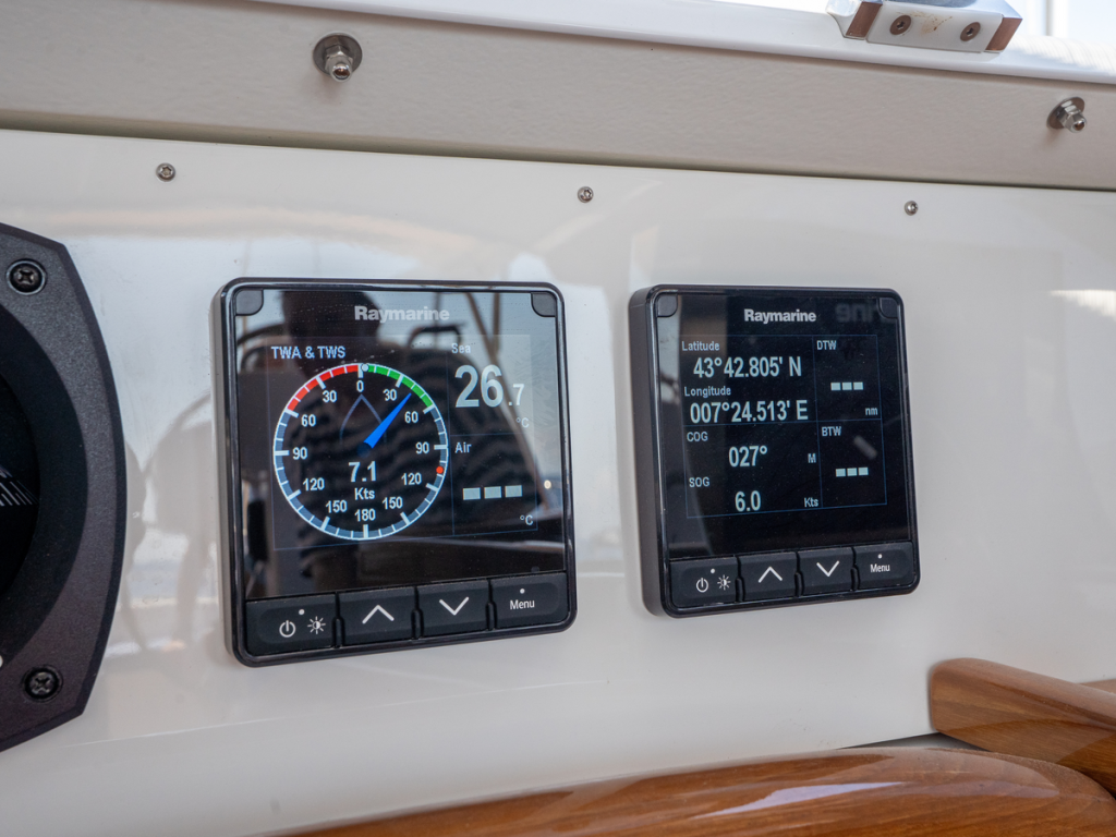 Hallberg-Rassy 50