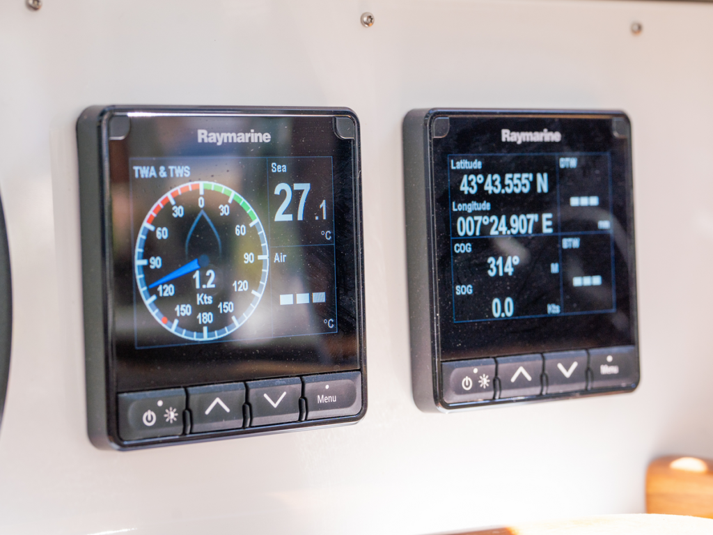 Hallberg-Rassy 50