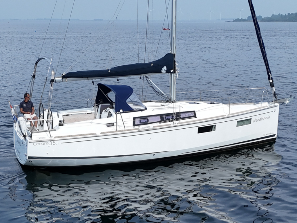 Beneteau Oceanis 35.1