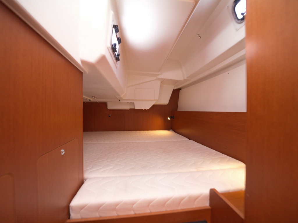 Beneteau Oceanis 35.1