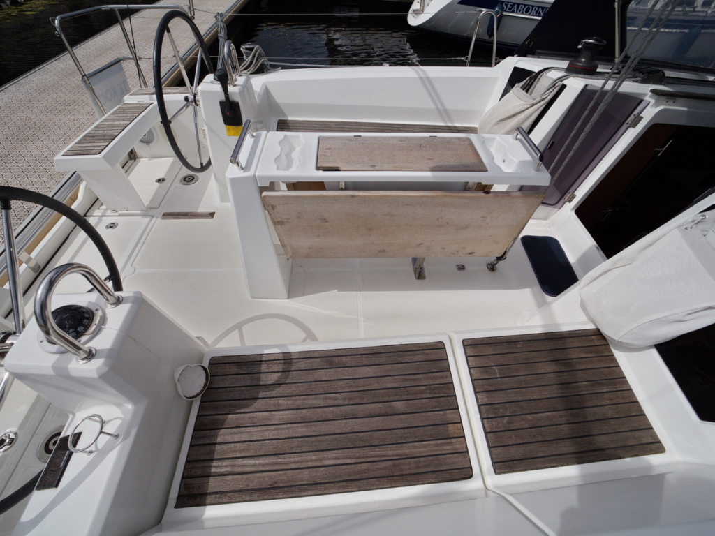 Beneteau Oceanis 35.1