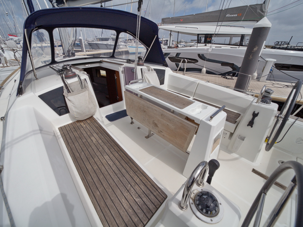 Beneteau Oceanis 35.1