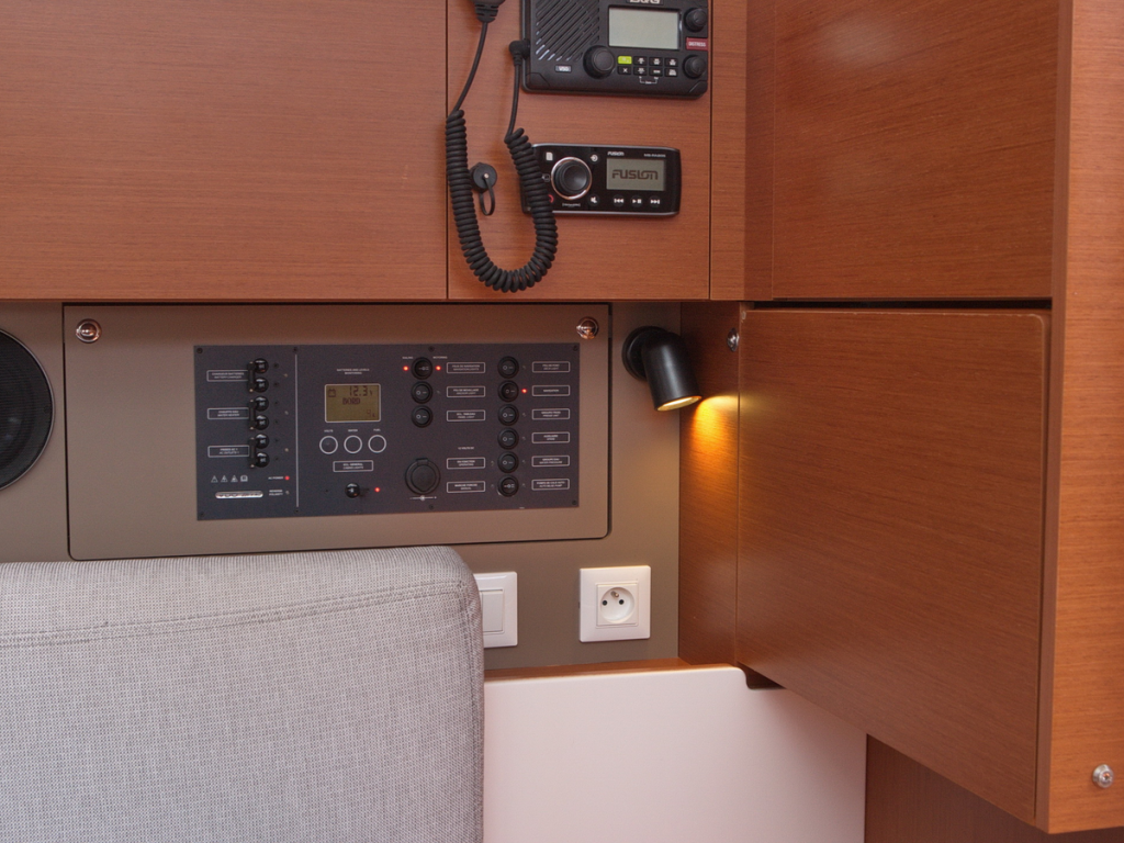 Beneteau Oceanis 35.1