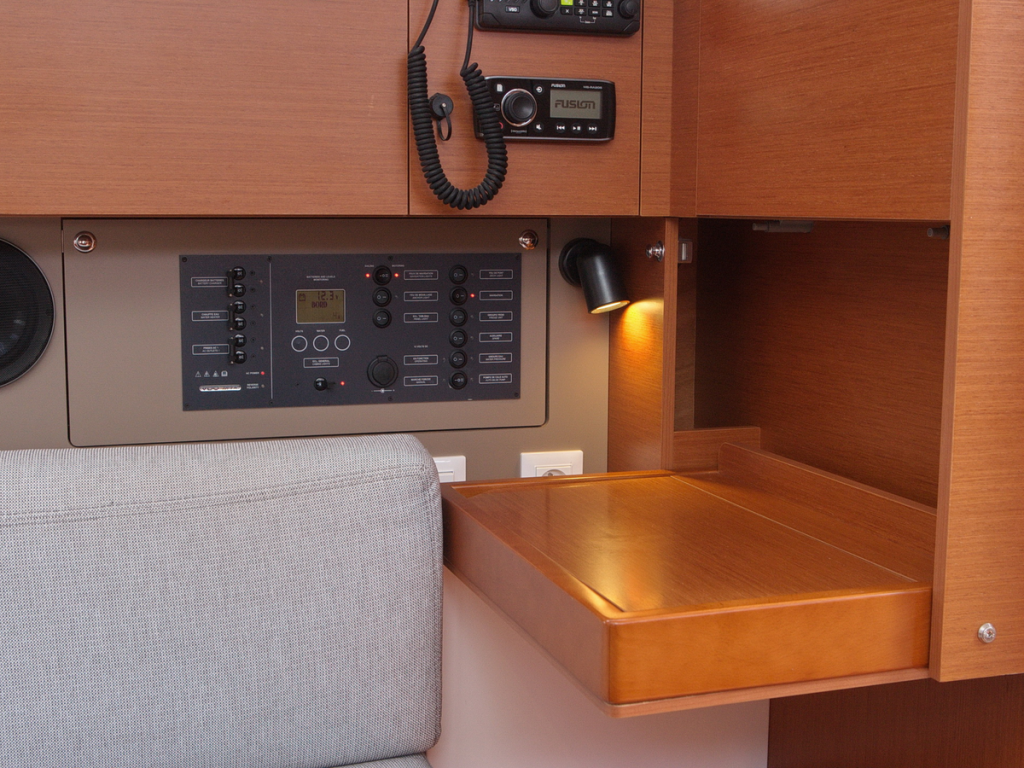 Beneteau Oceanis 35.1