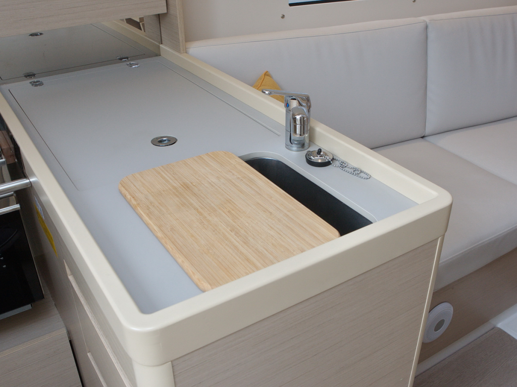 Beneteau Oceanis 30.1