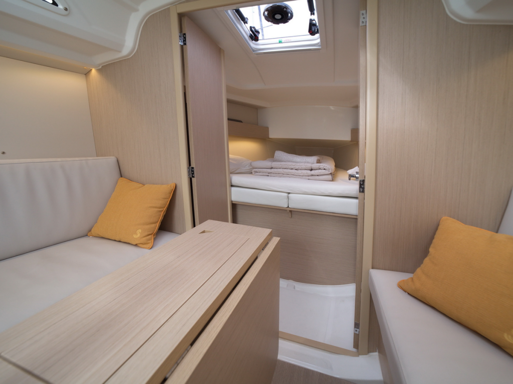 Beneteau Oceanis 30.1
