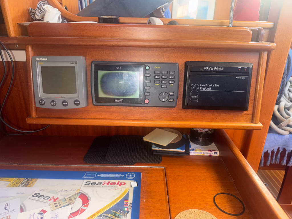 Hallberg-Rassy 42F