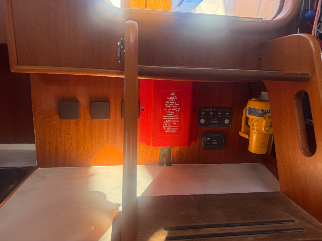 Hallberg-Rassy 42F
