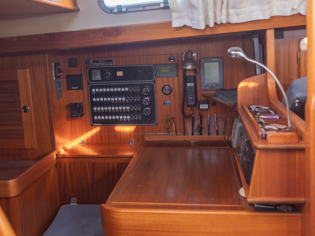 Hallberg-Rassy 42F