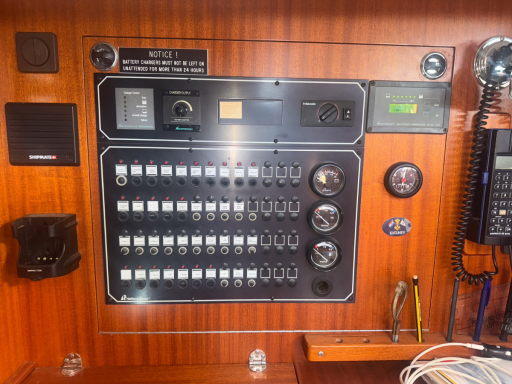 Hallberg-Rassy 42F