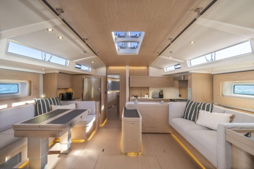 Beneteau Oceanis Yacht 60