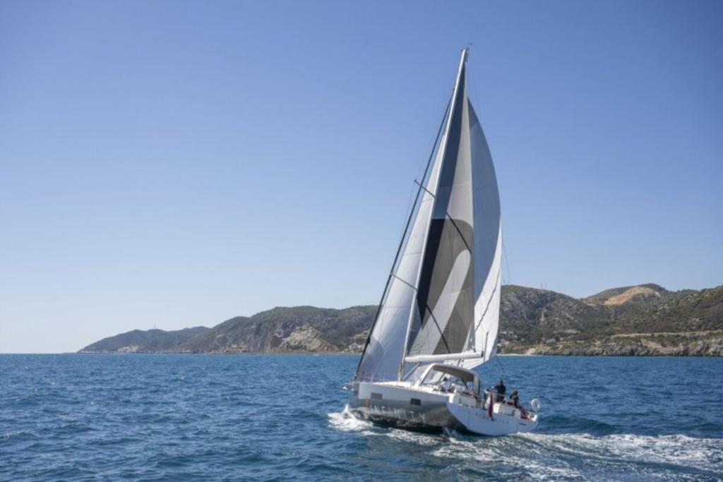 Beneteau Oceanis Yacht 60