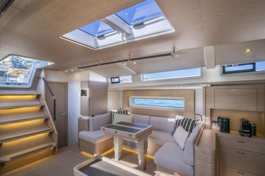 Beneteau Oceanis Yacht 60